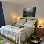 Sweethome - Zentral - Kueche & Parkplatz, Wifi