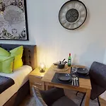 Sweethome - Zentral - Kueche & Parkplatz, Wifi *