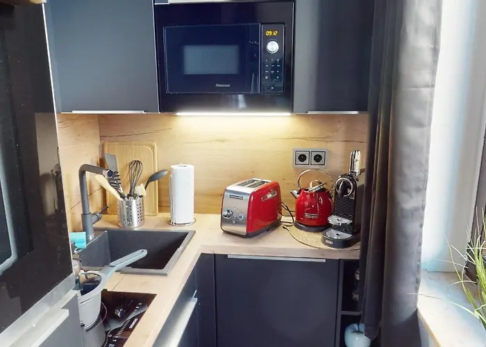 Sweethome - Zentral - Kueche & Parkplatz, Wifi Apartmán *