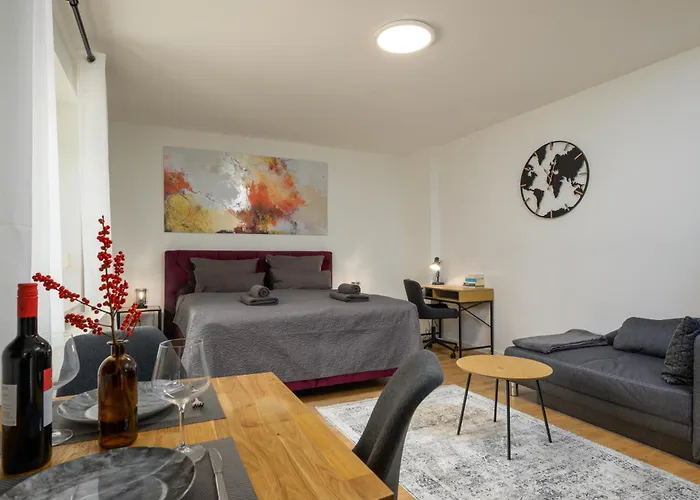 Sweethome - Zentral - Küche&parkplatz, Wifi Apartamento